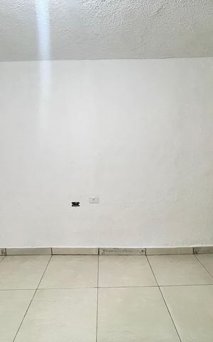 Casa para alugar com 40m², 1 quarto e sem vaga Casa para alugar com 40m², 1 quarto e sem vagaQuarto