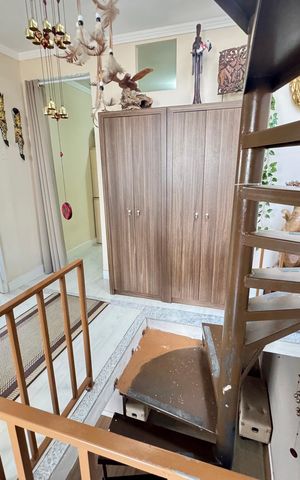 Apartamento à venda com 154m², 3 quartos e 2 vagas Apartamento à venda com 154m², 3 quartos e 2 vagasEscritório