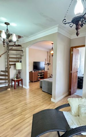 Apartamento à venda com 154m², 3 quartos e 2 vagas Apartamento à venda com 154m², 3 quartos e 2 vagasSala de estar
