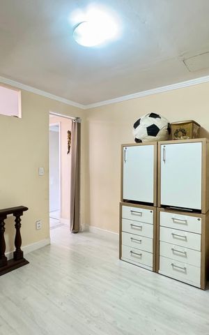 Apartamento à venda com 154m², 3 quartos e 2 vagas Apartamento à venda com 154m², 3 quartos e 2 vagasQuarto 1