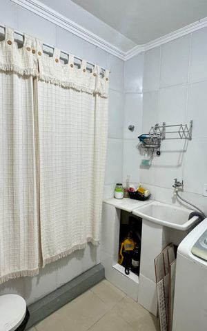 Apartamento à venda com 154m², 3 quartos e 2 vagas Apartamento à venda com 154m², 3 quartos e 2 vagasÁrea de Serviço
