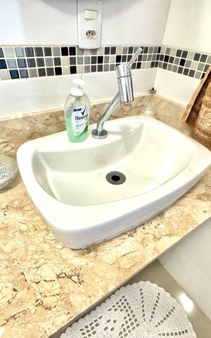 Apartamento à venda com 154m², 3 quartos e 2 vagas Apartamento à venda com 154m², 3 quartos e 2 vagasLavabo