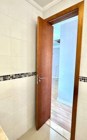 Apartamento à venda com 154m², 3 quartos e 2 vagas Apartamento à venda com 154m², 3 quartos e 2 vagasLavabo