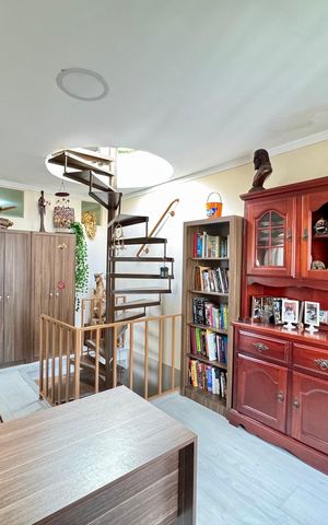 Apartamento à venda com 154m², 3 quartos e 2 vagas Apartamento à venda com 154m², 3 quartos e 2 vagasEscritório