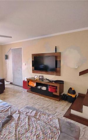 Casa à venda com 85m², 2 quartos e 2 vagas