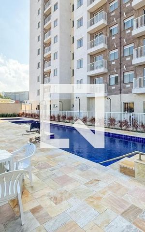 Apartamento à venda com 38m², 2 quartos e sem vaga Apartamento à venda com 38m², 2 quartos e sem vagaPiscina