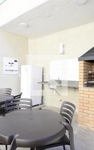 Apartamento à venda com 38m², 2 quartos e sem vaga Apartamento à venda com 38m², 2 quartos e sem vagaChurrasqueira
