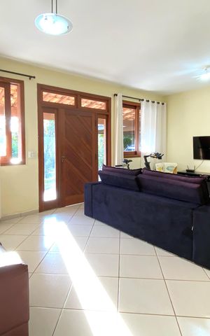 Casa de condomínio à venda com 300m², 3 quartos e sem vaga Casa de condomínio à venda com 300m², 3 quartos e sem vagaSala
