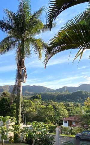 Casa de condomínio à venda com 300m², 3 quartos e sem vaga Casa de condomínio à venda com 300m², 3 quartos e sem vagaVista