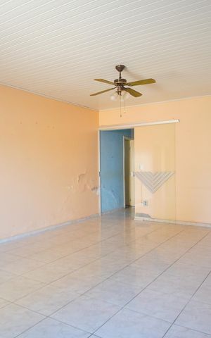 Casa à venda com 200m², 4 quartos e 2 vagasSala