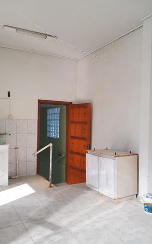 Casa à venda com 200m², 4 quartos e 2 vagasÁrea de Serviço