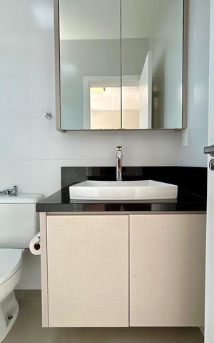 Casa para alugar com 289m², 4 quartos e 2 vagas Casa para alugar com 289m², 4 quartos e 2 vagasBanheiro suíte 3