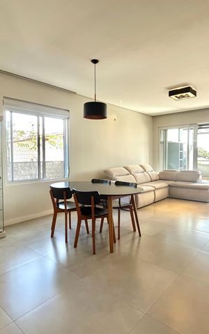 Casa para alugar com 289m², 4 quartos e 2 vagas Casa para alugar com 289m², 4 quartos e 2 vagasSala