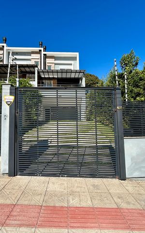 Casa para alugar com 289m², 4 quartos e 2 vagas Casa para alugar com 289m², 4 quartos e 2 vagasFachada