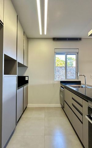 Casa para alugar com 289m², 4 quartos e 2 vagas Casa para alugar com 289m², 4 quartos e 2 vagasCozinha