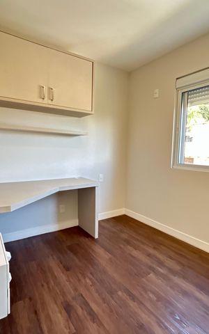 Casa para alugar com 289m², 4 quartos e 2 vagas Casa para alugar com 289m², 4 quartos e 2 vagasSuíte 2