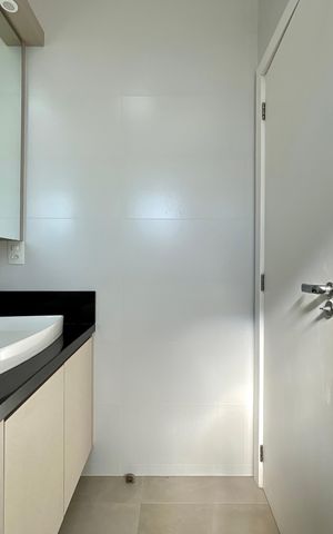 Casa para alugar com 289m², 4 quartos e 2 vagas Casa para alugar com 289m², 4 quartos e 2 vagasBanheiro suíte 3