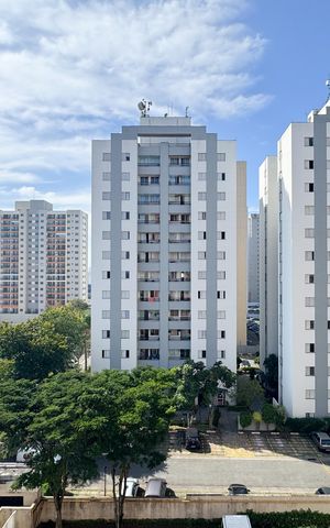 Apartamento para alugar com 79m², 3 quartos e 1 vaga Apartamento para alugar com 79m², 3 quartos e 1 vagaVista - Sacada