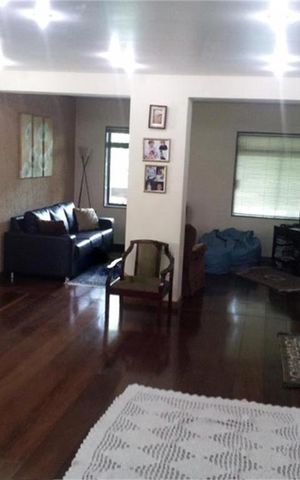 Casa à venda com 409m², 3 quartos e 4 vagas