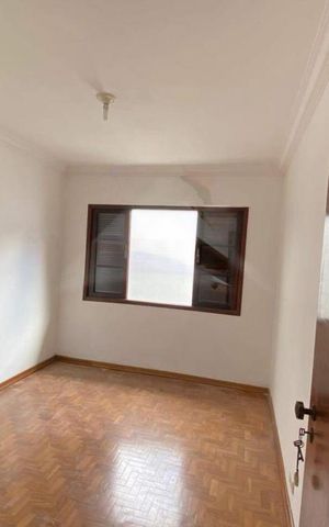 Casa à venda com 142m², 2 quartos e 4 vagas