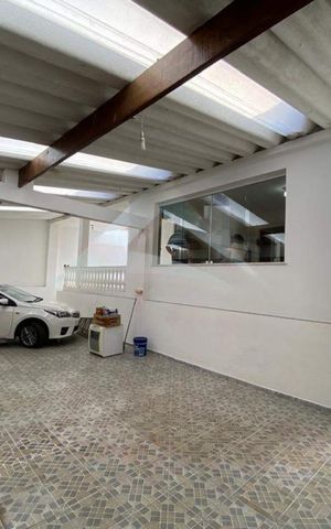 Casa à venda com 142m², 2 quartos e 4 vagas