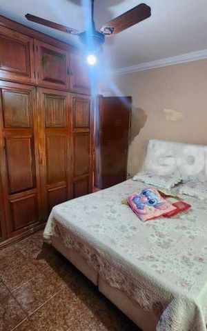 Casa à venda com 258m², 3 quartos e 3 vagas