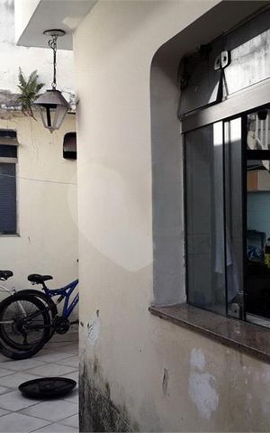 Casa à venda com 128m², 2 quartos e 2 vagas