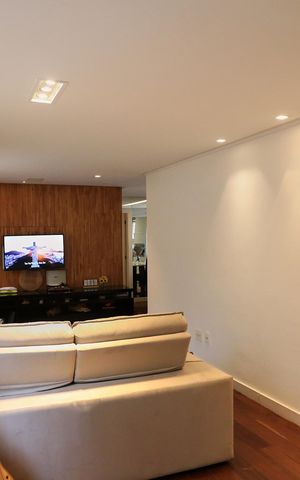 Apartamento à venda com 130m², 3 quartos e 1 vaga Apartamento à venda com 130m², 3 quartos e 1 vagaSala
