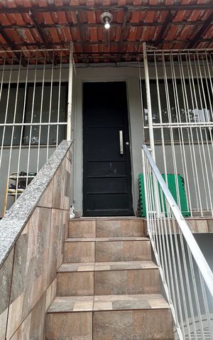 Casa para alugar com 120m², 4 quartos e sem vagaEscada