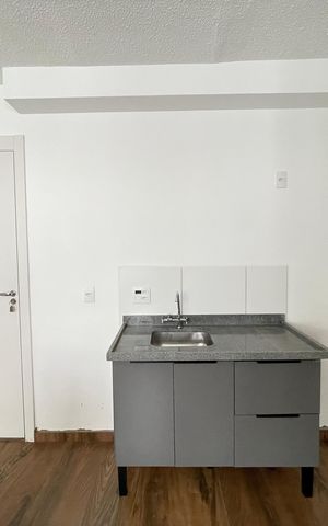 Apartamento para alugar com 38m², 2 quartos e sem vaga Apartamento para alugar com 38m², 2 quartos e sem vagaCozinha e Área de Serviço