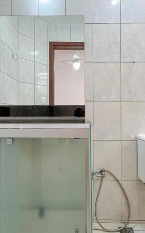 Apartamento para alugar com 90m², 2 quartos e 1 vaga Apartamento para alugar com 90m², 2 quartos e 1 vagaBanheiro da suíte