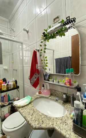 Casa à venda com 190m², 3 quartos e 2 vagas Casa à venda com 190m², 3 quartos e 2 vagasBanheiro Social