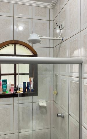 Casa à venda com 190m², 3 quartos e 2 vagas Casa à venda com 190m², 3 quartos e 2 vagasBanheiro Social