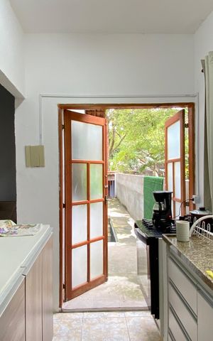 Casa à venda com 190m², 3 quartos e 2 vagas Casa à venda com 190m², 3 quartos e 2 vagasCozinha 2