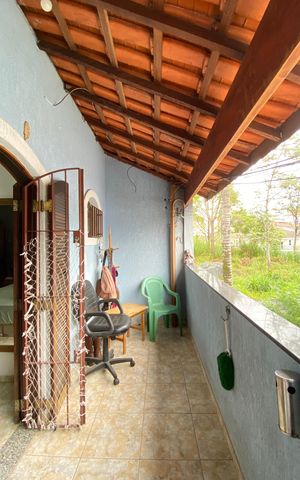 Casa à venda com 190m², 3 quartos e 2 vagas Casa à venda com 190m², 3 quartos e 2 vagasVaranda da Suíte