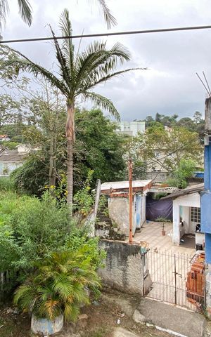 Casa à venda com 190m², 3 quartos e 2 vagas Casa à venda com 190m², 3 quartos e 2 vagasVista da Varanda da Suíte