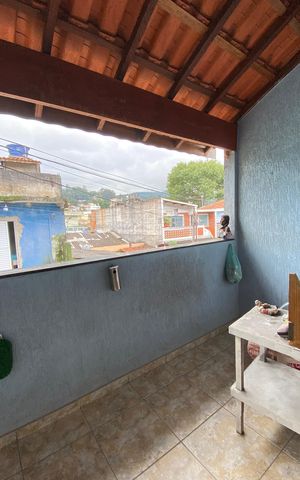 Casa à venda com 190m², 3 quartos e 2 vagas Casa à venda com 190m², 3 quartos e 2 vagasVaranda da Suíte