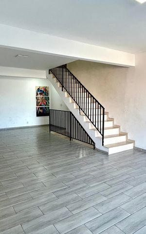 Casa para alugar com 300m², 2 quartos e 1 vaga Casa para alugar com 300m², 2 quartos e 1 vagaSalão