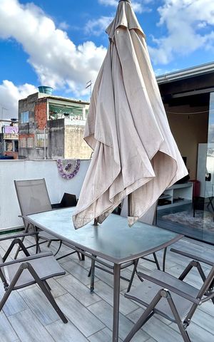 Casa para alugar com 300m², 2 quartos e 1 vaga Casa para alugar com 300m², 2 quartos e 1 vagaVaranda da Sala