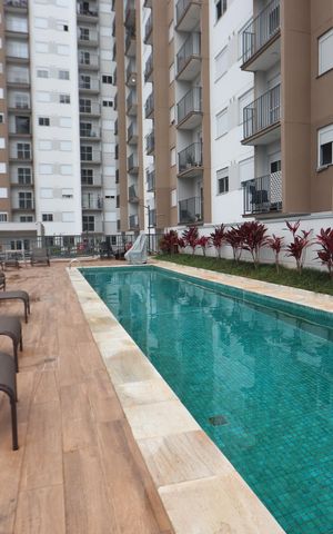 Apartamento à venda com 33m², 1 quarto e sem vagaÁrea comum - Piscina