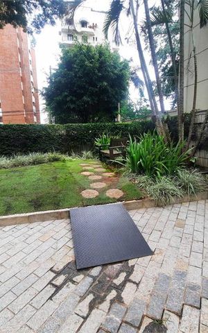 Apartamento à venda com 140m², 2 quartos e 2 vagas