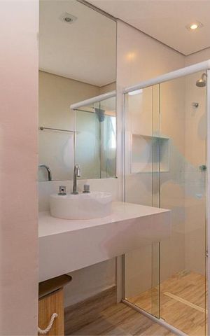 Casa à venda com 200m², 4 quartos e 2 vagas