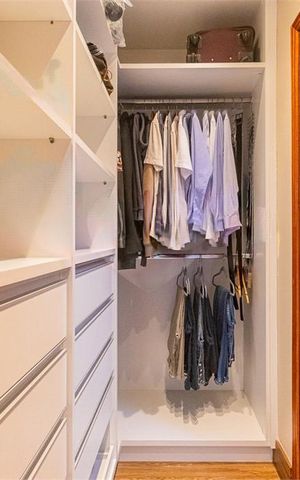 Casa à venda com 200m², 4 quartos e 2 vagas