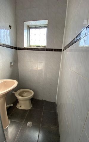 Casa à venda com 185m², 3 quartos e 2 vagas Casa à venda com 185m², 3 quartos e 2 vagasArea Externa