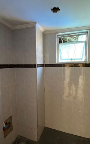 Casa à venda com 185m², 3 quartos e 2 vagas Casa à venda com 185m², 3 quartos e 2 vagasQuarto Externo