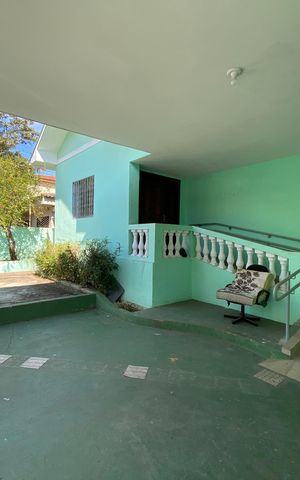 Casa à venda com 185m², 3 quartos e 2 vagas Casa à venda com 185m², 3 quartos e 2 vagasGaragem