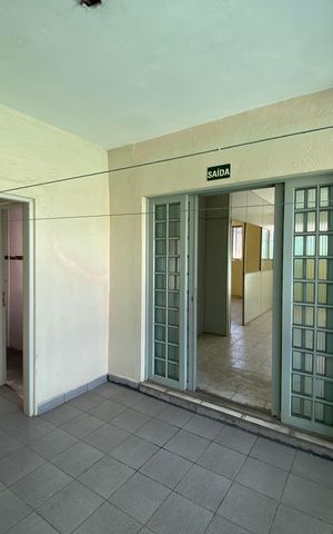Casa à venda com 185m², 3 quartos e 2 vagas Casa à venda com 185m², 3 quartos e 2 vagasArea Externa