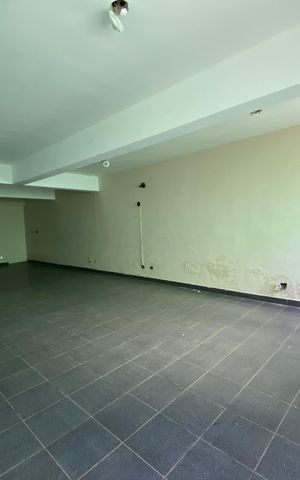 Casa à venda com 185m², 3 quartos e 2 vagas Casa à venda com 185m², 3 quartos e 2 vagasArea Externa