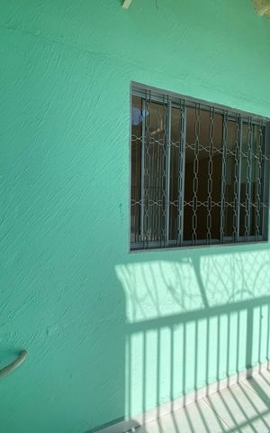 Casa à venda com 185m², 3 quartos e 2 vagas Casa à venda com 185m², 3 quartos e 2 vagasAcesso área externa
