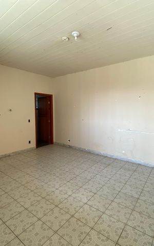 Casa à venda com 185m², 3 quartos e 2 vagas Casa à venda com 185m², 3 quartos e 2 vagasQuarto Externo